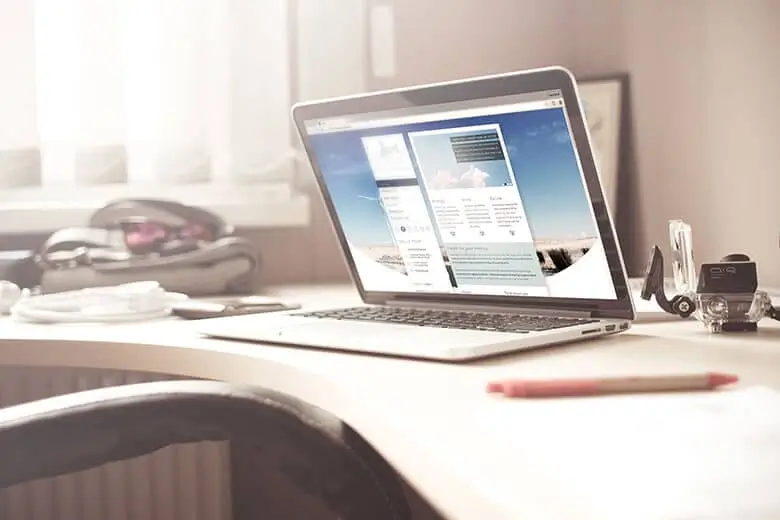 mockup web logo design Eolink